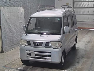 NISSAN CLIPPER VAN