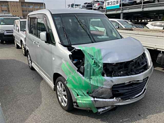 MITSUBISHI DELICA D2