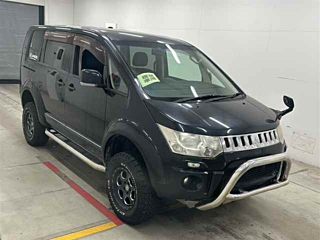 MITSUBISHI DELICA D5