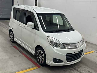 MITSUBISHI DELICA D2