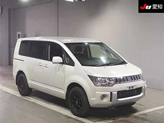 MITSUBISHI DELICA D5