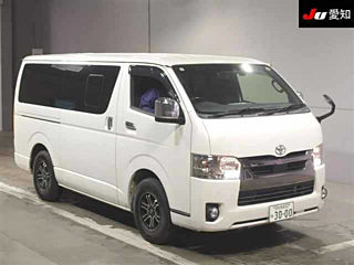 TOYOTA HIACE VAN