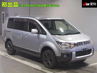 MITSUBISHI DELICA D5