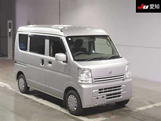 NISSAN CLIPPER VAN