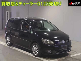 VOLKSWAGEN GOLF TOURAN