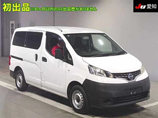 NISSAN NV200