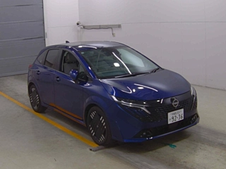 NISSAN AURA