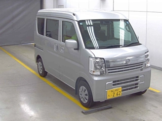 NISSAN CLIPPER VAN