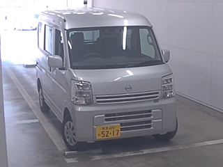 NISSAN CLIPPER VAN