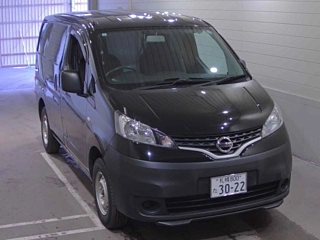 NISSAN NV200