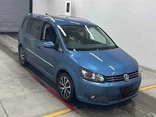 VOLKSWAGEN GOLF TOURAN