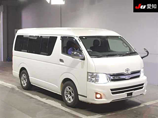 TOYOTA HIACE