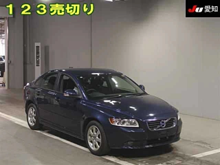 VOLVO S40