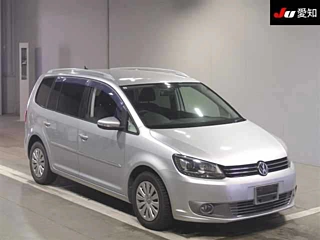 VOLKSWAGEN GOLF TOURAN