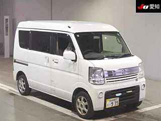 NISSAN CLIPPER VAN