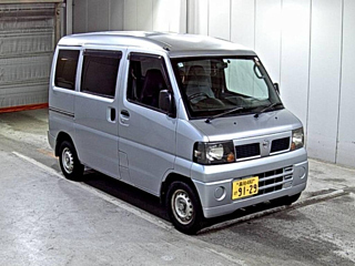 NISSAN CLIPPER VAN