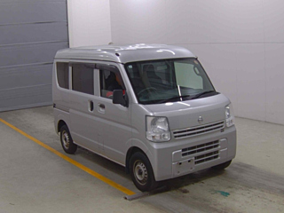 NISSAN CLIPPER VAN