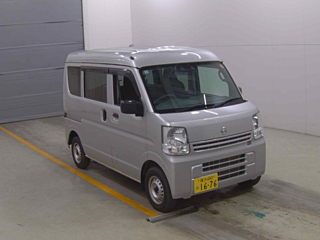 NISSAN CLIPPER VAN