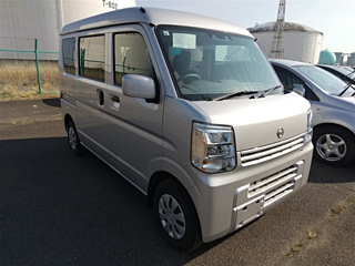 NISSAN CLIPPER VAN