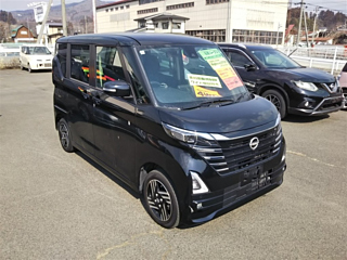 NISSAN ROOX