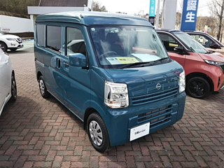 NISSAN CLIPPER VAN