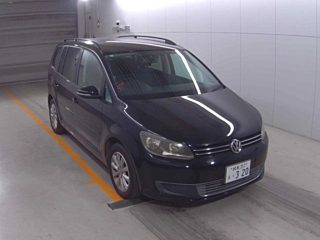VOLKSWAGEN GOLF TOURAN