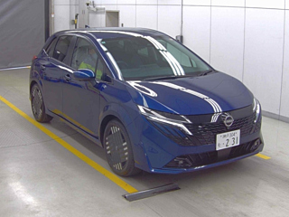 NISSAN AURA