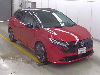 NISSAN AURA
