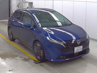 NISSAN AURA