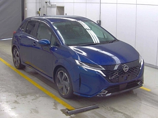 NISSAN AURA