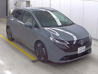 NISSAN AURA