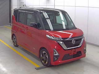 NISSAN ROOX