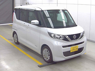 NISSAN ROOX