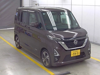 NISSAN ROOX