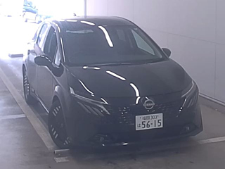 NISSAN AURA