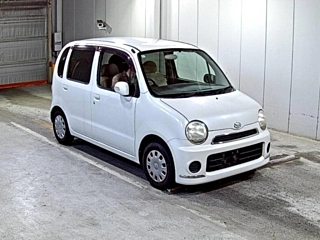 DAIHATSU MOVE LATTE