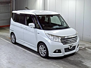 MITSUBISHI DELICA D2