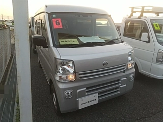 NISSAN CLIPPER VAN