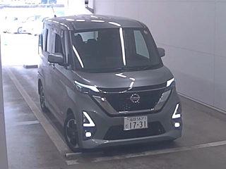 NISSAN ROOX