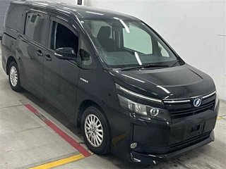 Toyota Voxy 2015