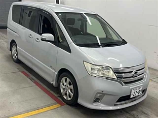 Nissan Serena 2012
