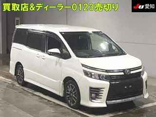 Toyota Voxy 2015