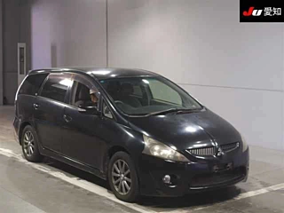 Mitsubishi Grandis 2005