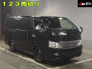 Nissan Caravan 2015