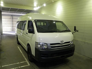 TOYOTA HIACE VAN