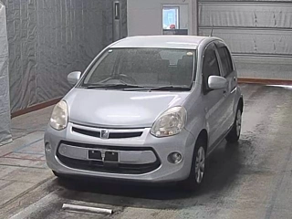 Toyota Passo 2015