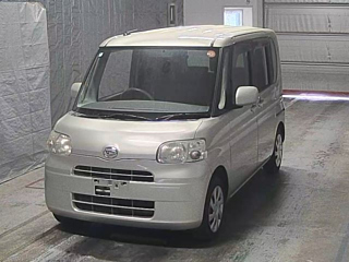 Daihatsu Tanto 2012