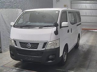 Nissan Caravan 2013