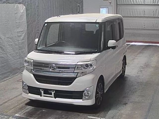 Daihatsu Tanto 2015