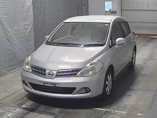 Nissan Tiida 2008